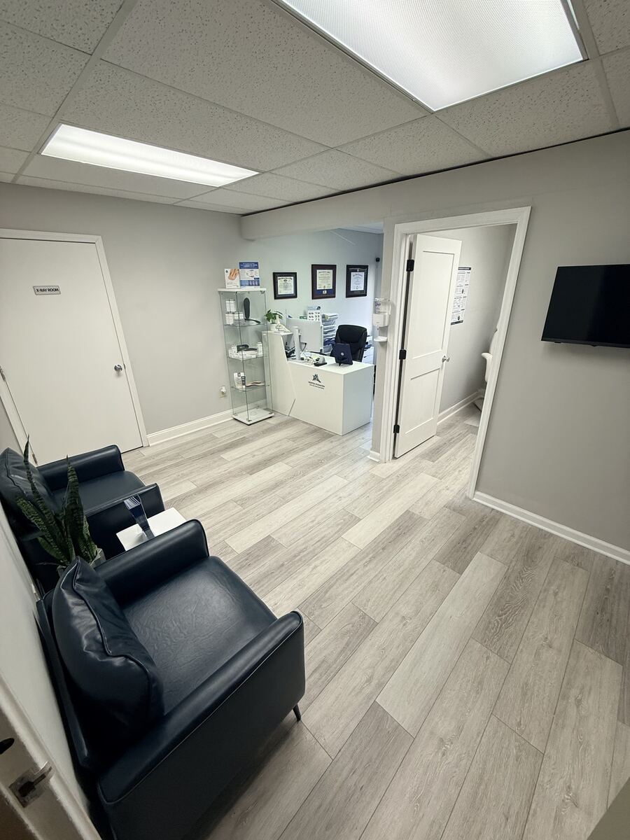 Vertex Podiatry office interior